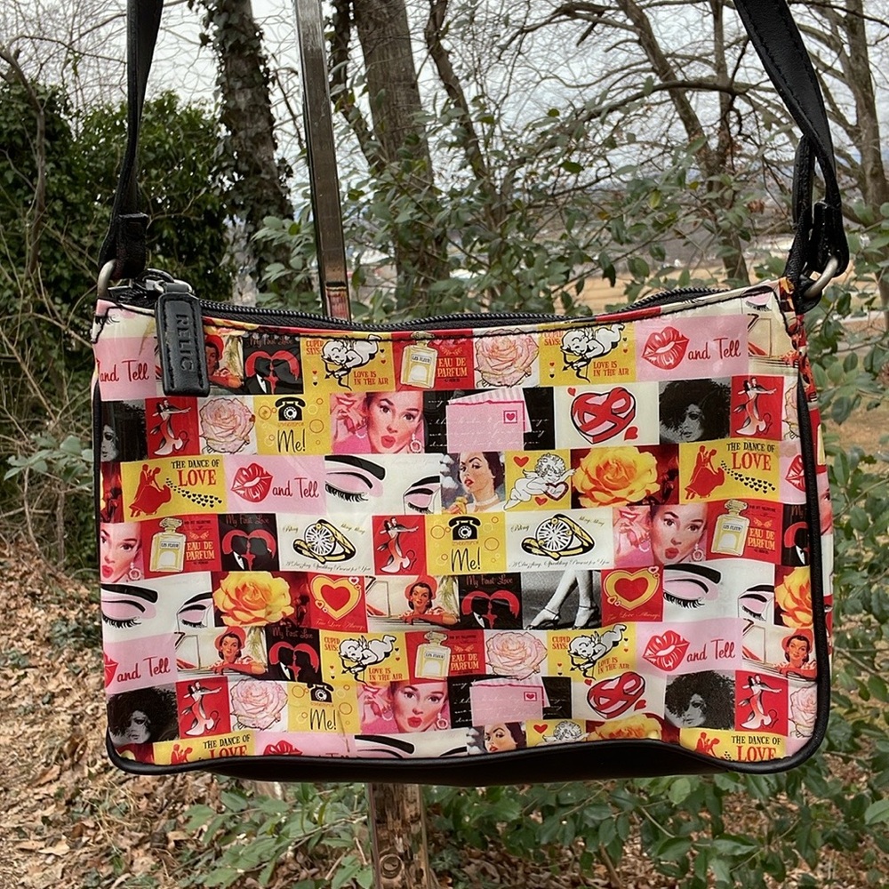 Relic Colorful Handbag Purse Short Strap Kiss & Tell Phone Me The Dance of Love - Picture 5 of 16
